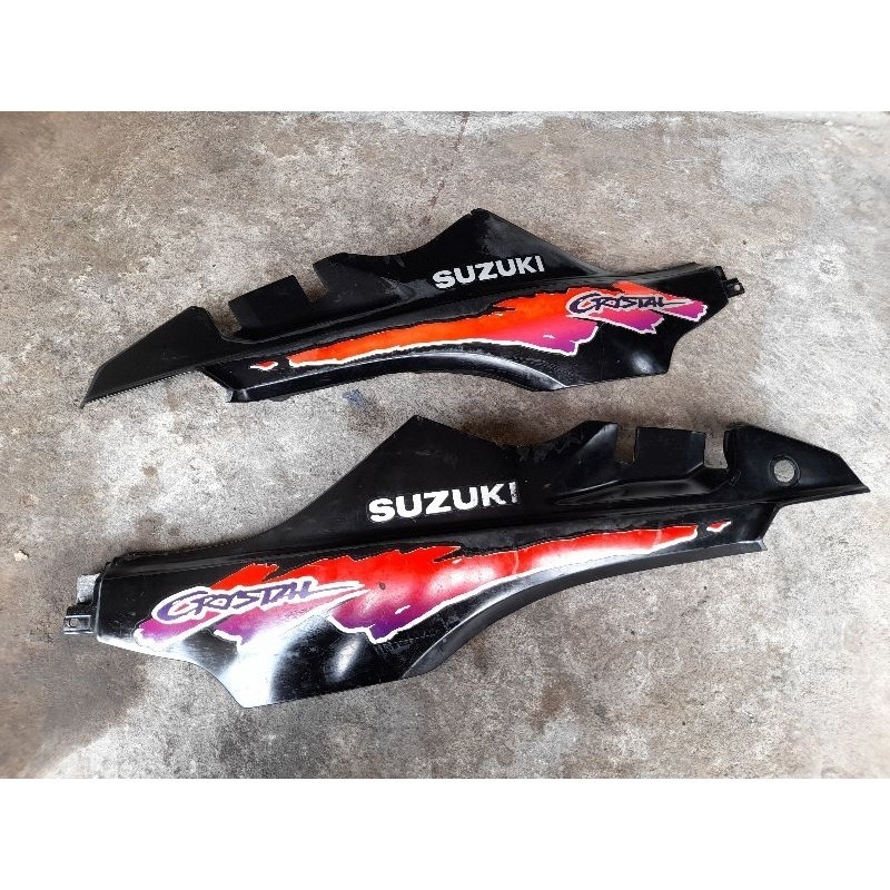 cover body belakang suzuki crystal original