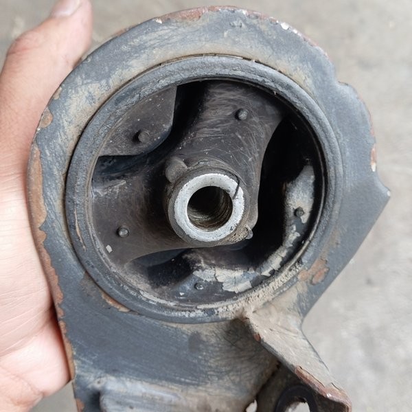 Karet Engine Mounting Mesin Honda City Type Z City-Z Bagian Belakang