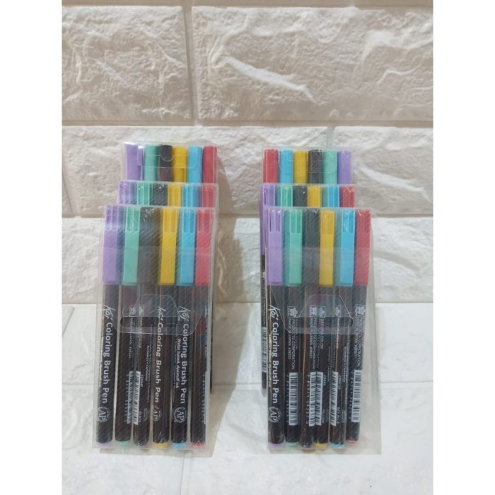 

Sakura Koi Coloring Brush Pen Set 6 Warna