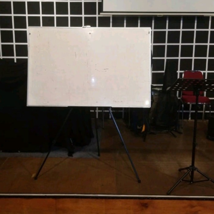 Stand Whiteboard Papan Tulis Tripod Standing Whiteboard
