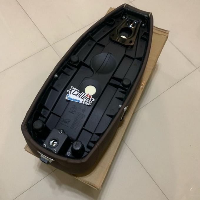 Jok Panjang Vespa Px / New Px / Ps / Exclusive Import Coklat