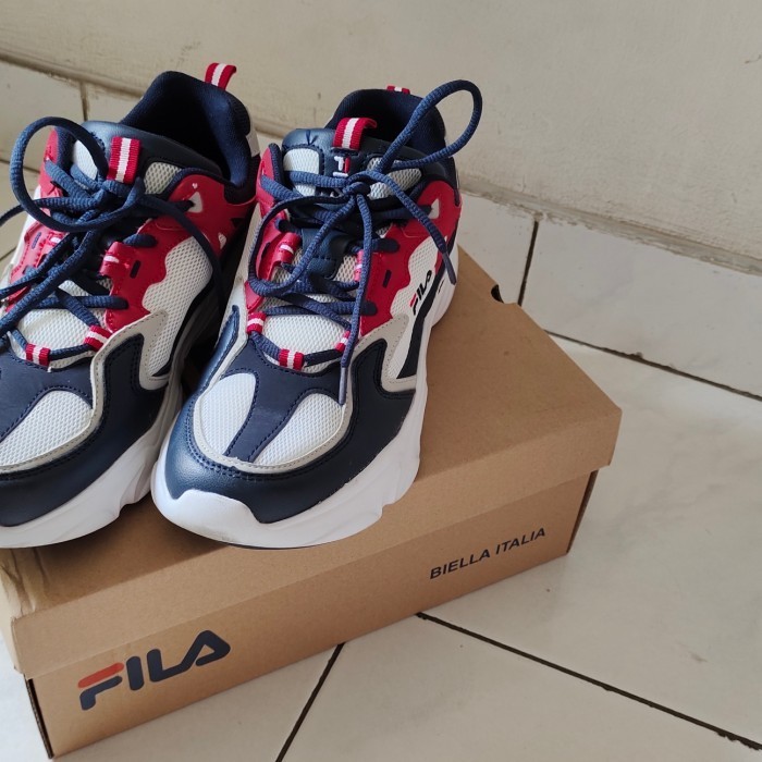 SEPATU PRIA FILA ORIGINAL