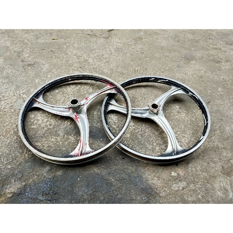 Sepasang Depan Belakang Velg Velk Pelk Pelek Racing Wheel Set Alumunium Aloy Alloy Palang 3 Kincir Ring Ukuran 20 PNP BMX Minion Minitrex Sepeda Lipat Sepeda Balap dll Bekas Second 2nd