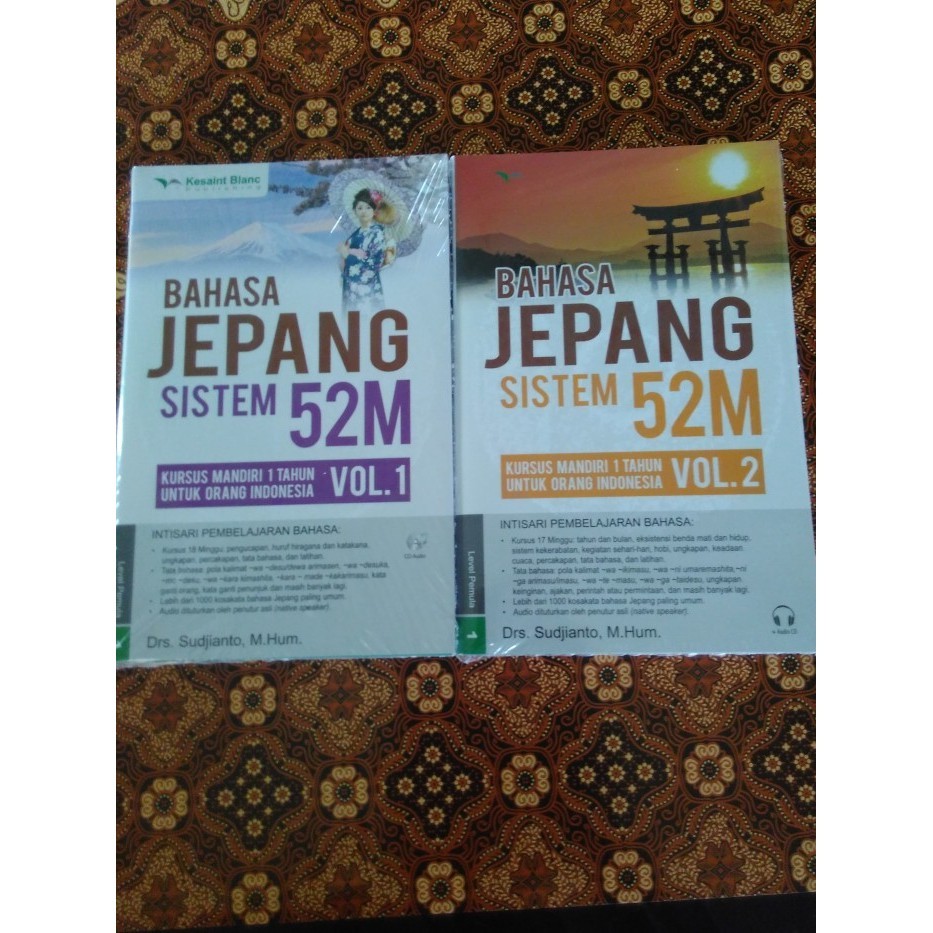 

Paket Buku Bahasa Jepang Sistem 52M Volume 1 , 2 + CD Audio