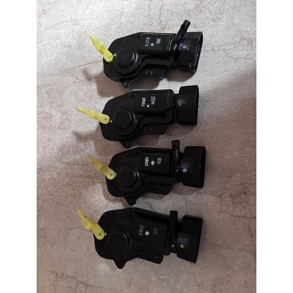 ACTUATOR MOTOR CENTRAL LOCK PINTU DEPAN KANAN AVANZA XENIA GRANMAX LUXIO AGYA AYLA LAMA ORIGINAL