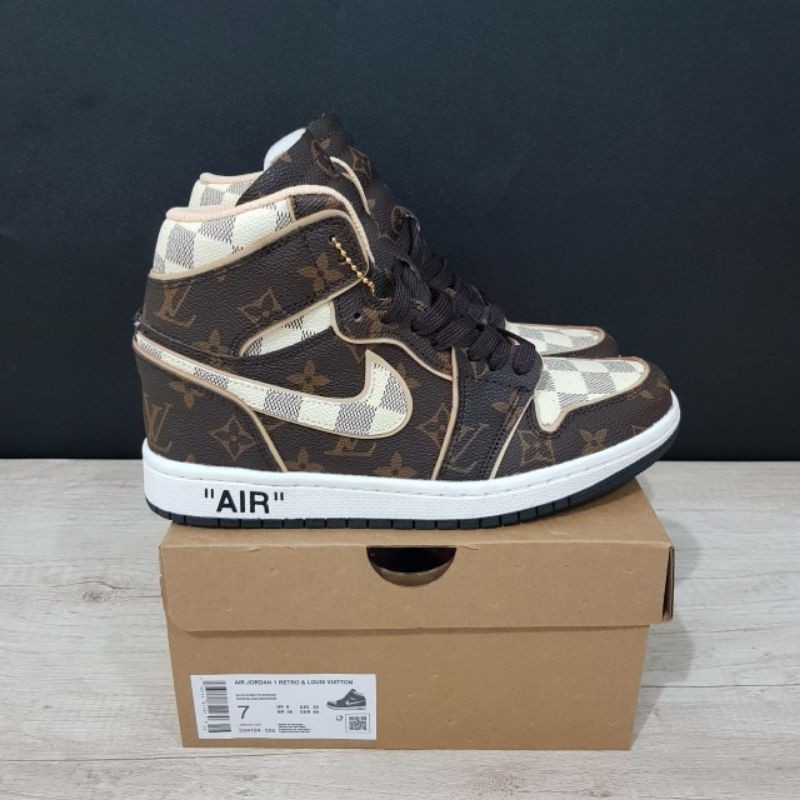 Sepatu Basket The Shoe Surgeon legacy Nike Air Jordan 1 Retro Hi X Lv