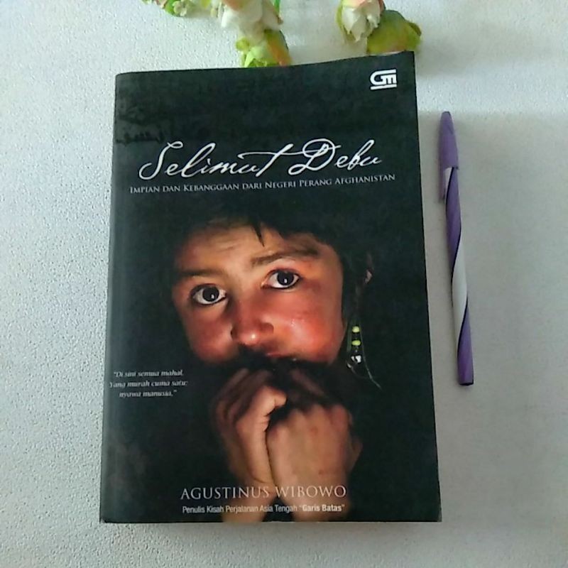novel Agustino Wibowo Selimut Debu preloved original