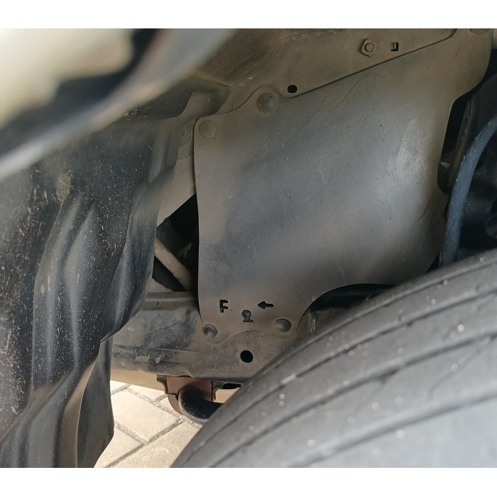 Seal Fender Apron Innova 2005-2014 Original