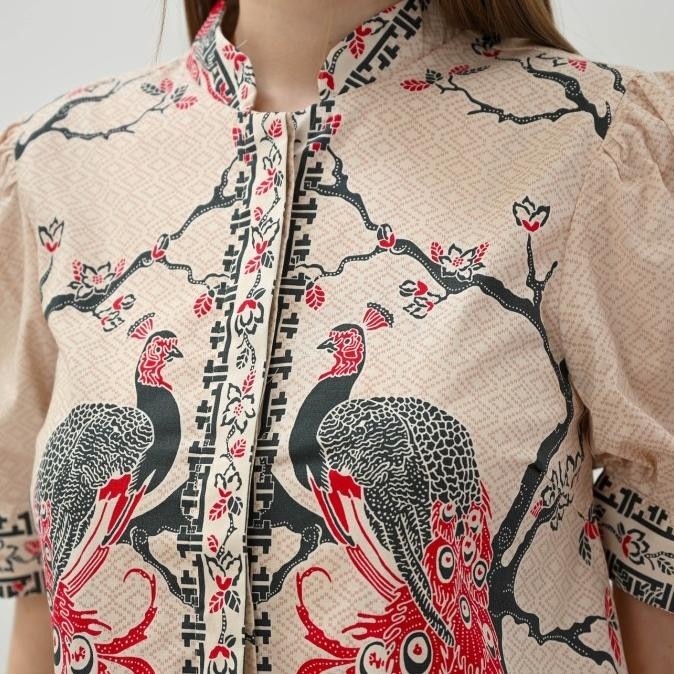 Atasan Batik Wanita Modern Lengan Balon / Seragam Kantor Lengan Pendek