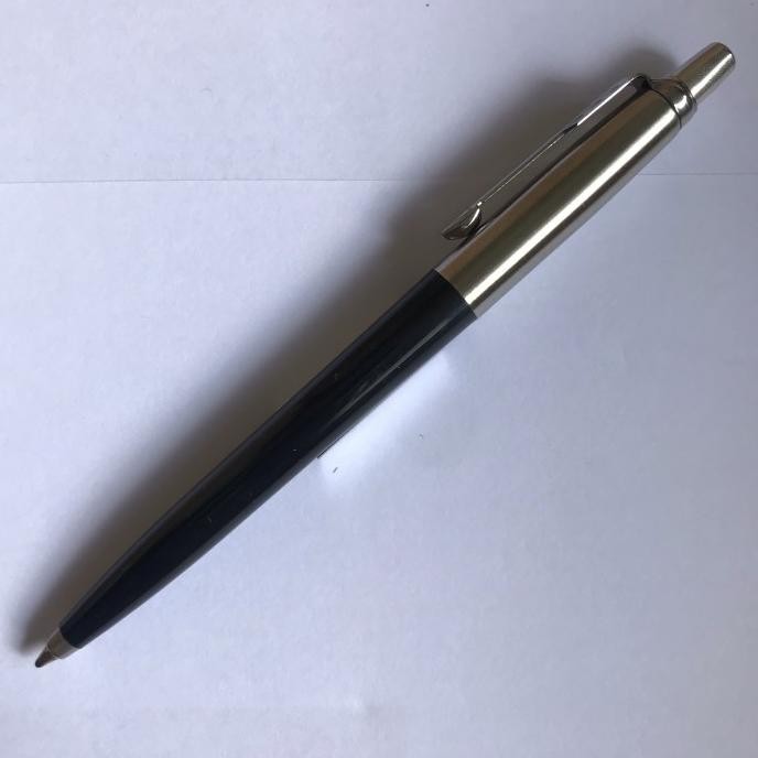 

Pulpen Parker Jotter SPC Ballpoint Black Crome Trim TA