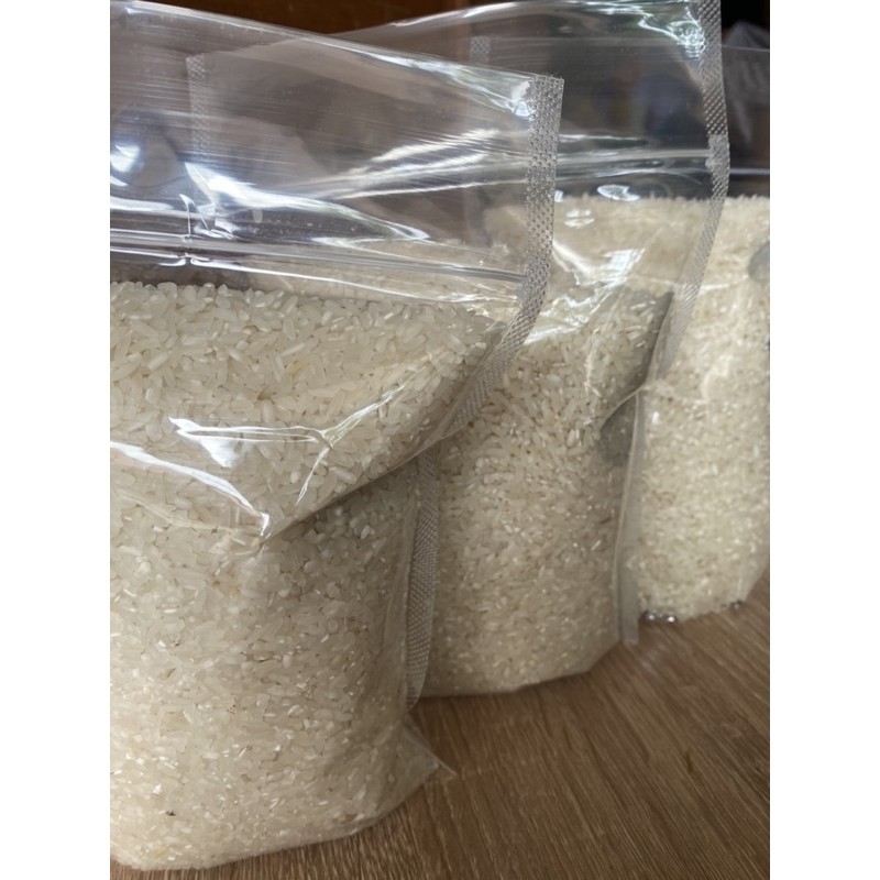 

Beras Putih premium Pulen Wangi 1kg