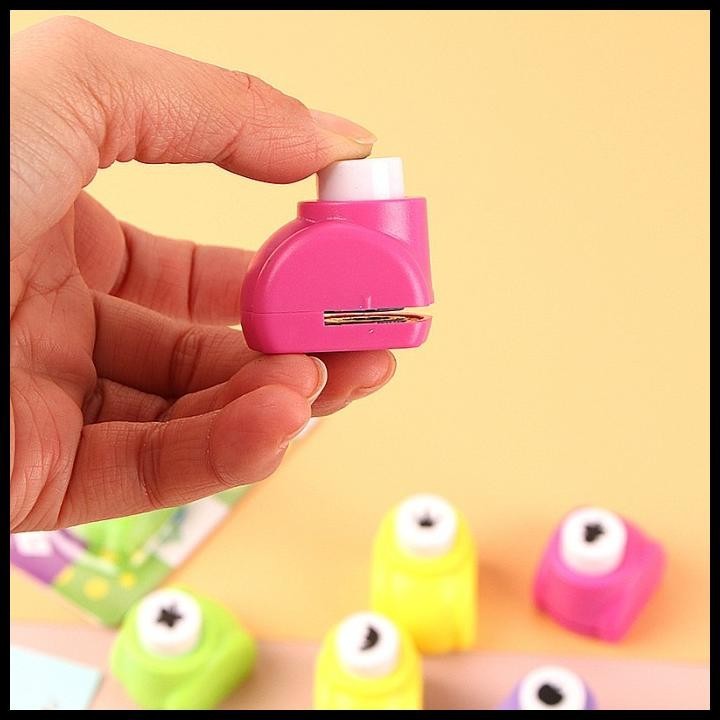 

DISKON GGT PEMBOLONG KERTAS MINI BENTUK LUCU PAPER CUTTING EMBOSSING DIY !!!!