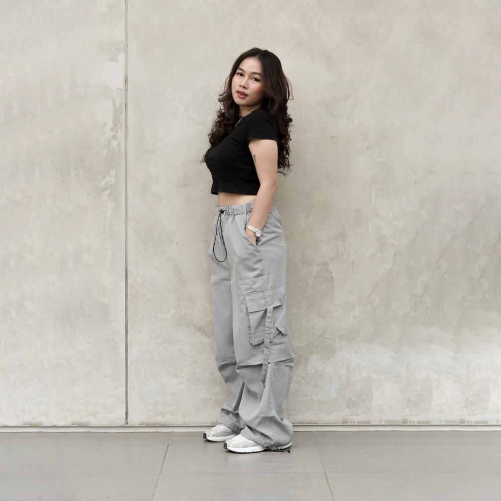 Celana Kulot Jumbo Wanita Cargo Pants Jenn Ey Cargo Nylon Parasut Panjang Loose Pants Streetwear Kor