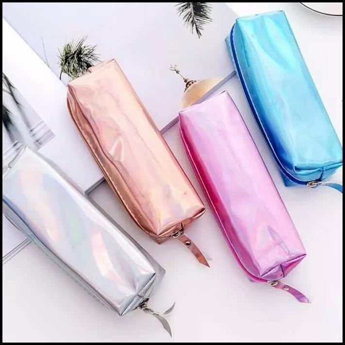 

DISKON TEMPAT PENSIL RESLETING PENCIL CASE HOLOGRAM POLOS !