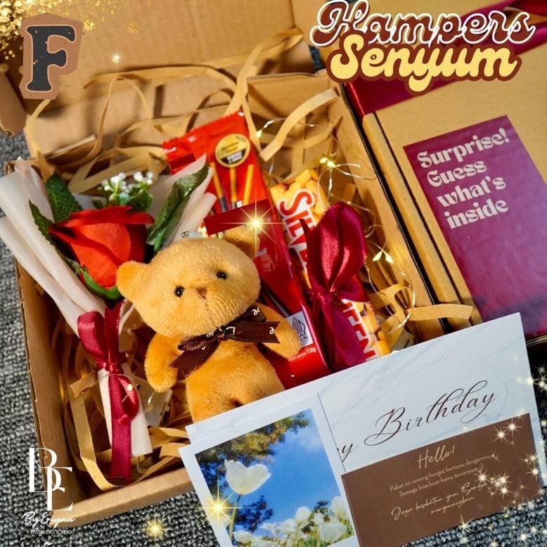 

Beli 2 Murah Hampers Snack Box Cokelat Kado Ulang Tahun Wisuda Hadiah Pacar Gift Box Buket Murah Jajan Skripsi Sempro Valentine Hari Guru Hari Ibu Anniversary Cewek Cowok Set Kado Murah Unik Bermanfaat Spesial Senyum