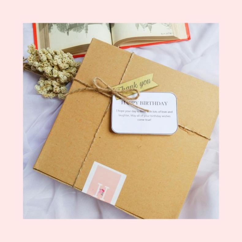 

[READY] SET GIFT BOX STATIONARY HAMPERS KADO CEWEK WISUDA ULANG TAHUN BY HAIYU.CO SIAP KIRIM