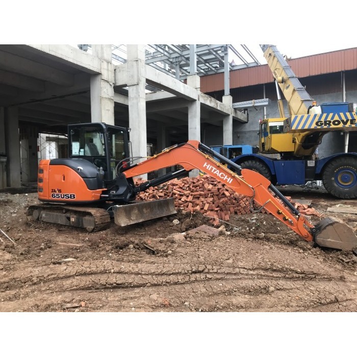 Ready Sewa excavator hitachi 65 + breaker