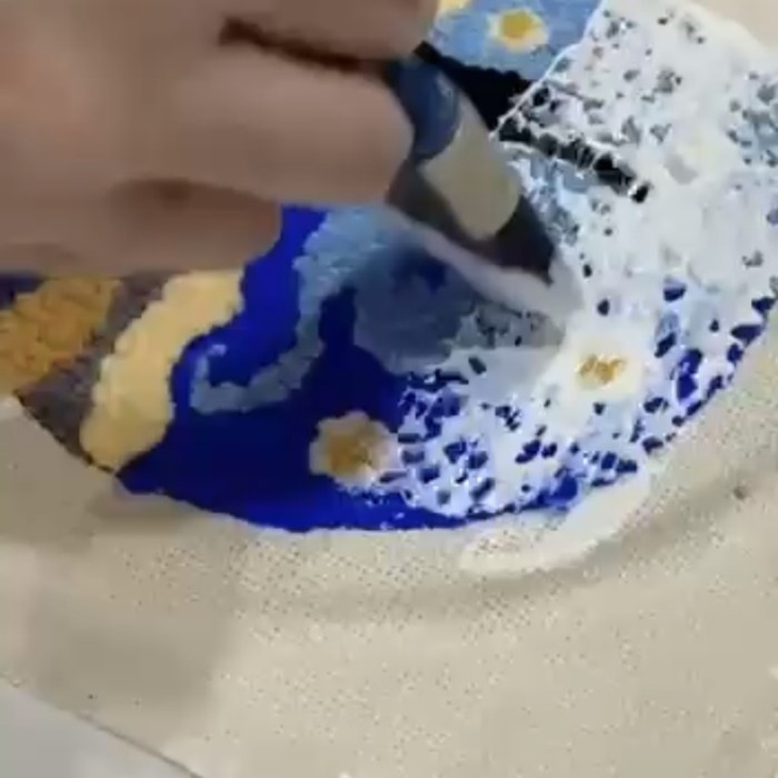 

Tufting Rugs/Punch Needle Glue,Perekat/Lem Sulaman/Rajutan Isi 4 Kg