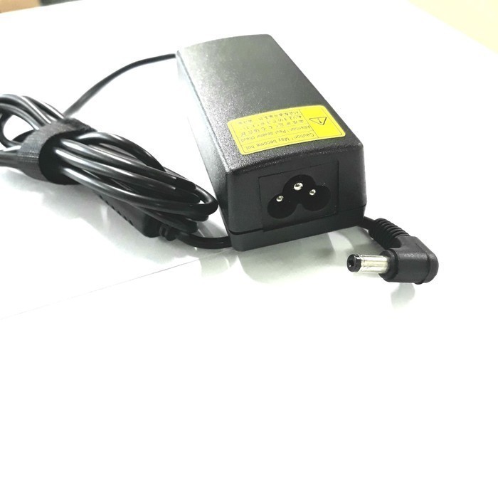 Adaptor Charger Casan Cas Original Laptop Acer Z476 19V 2.1A