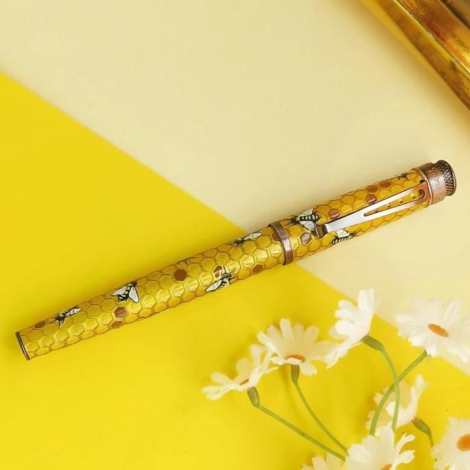 

Jual Retro 51 Rescue Buzz Honeybee Fountain Pen