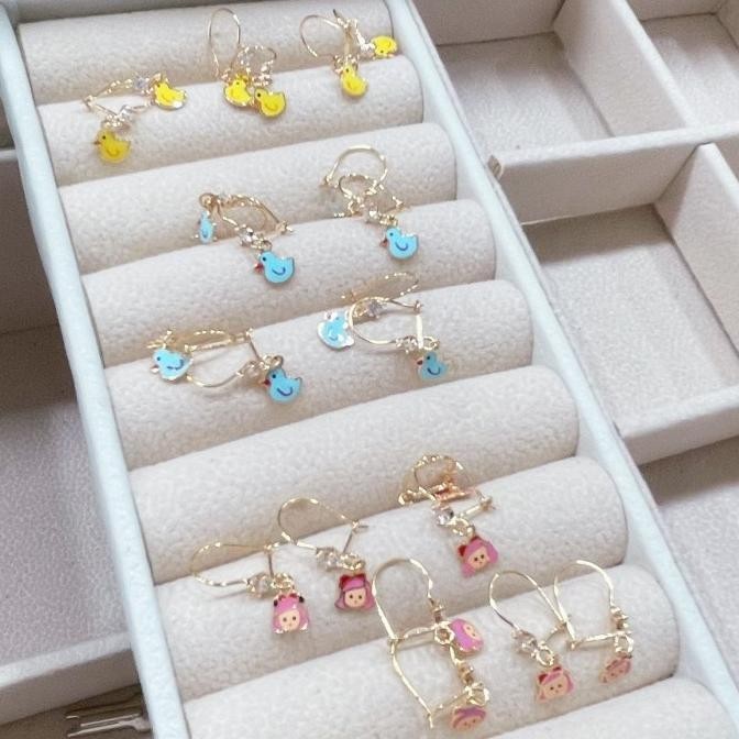 Anting emas anak 700 berat 0,5 - 1 gram