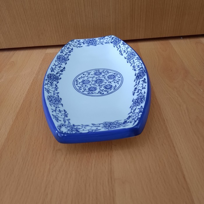Piring Keramik Saji Semi Oval Kecil 14,5X24Cm