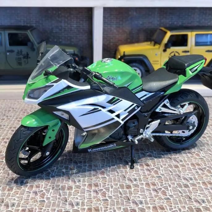 TWH Honda CBR 1000RR Kawasaki Ninja 250 ABS Size 1:12 Automaxx Lisensi