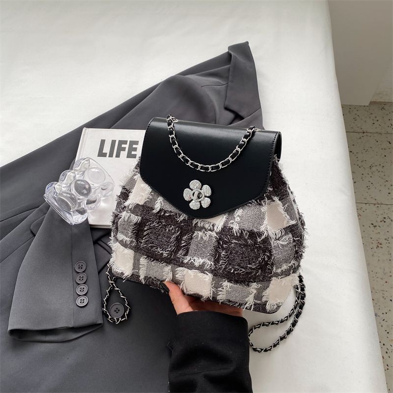 Tas Punggung Desain Minoritas Fashion Wanita Tas Baru Ransel Rantai Premium Serbaguna Tas Buku Kecil