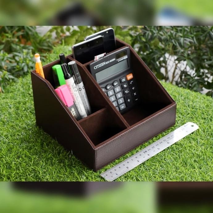 

Pen Holder Tempat Pensil & Alat Tulis - Pu Leather Desktop Stationery - Cokelat Tua