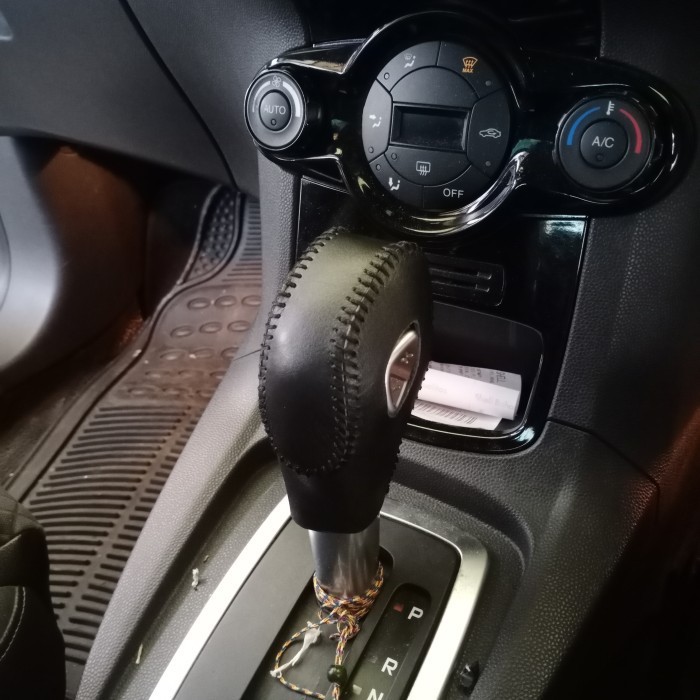 Sarung Leather Gear Shift Knob Cover Untuk Ford Fiesta Ecosport