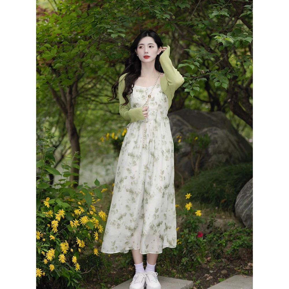 [Cream Winnie]Setelan rok panjang wanita Perancis dengan tali ikat hijau bermotif bunga
