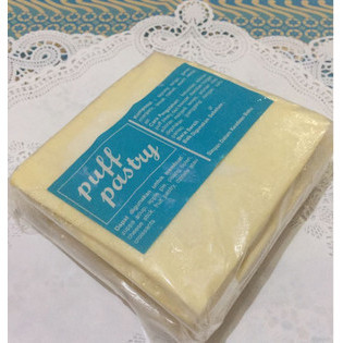 

PUFF PASTRY 11 X 11 CM ( ISI 20 LEMBAR)