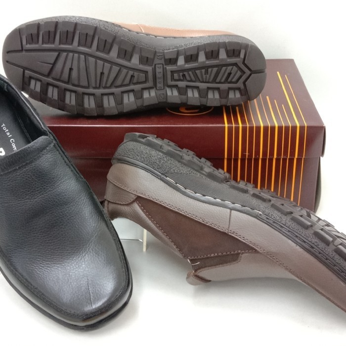 Sepatu Kulit Pria Borsa M15610 Original