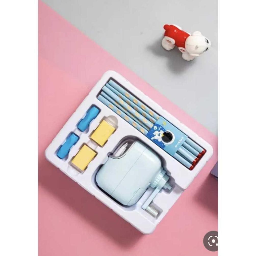 

STATIONERY SET 5 IN 1 RAUTAN PENSIL 12 PCS PENGHAPUS / SET ALAT TULIS