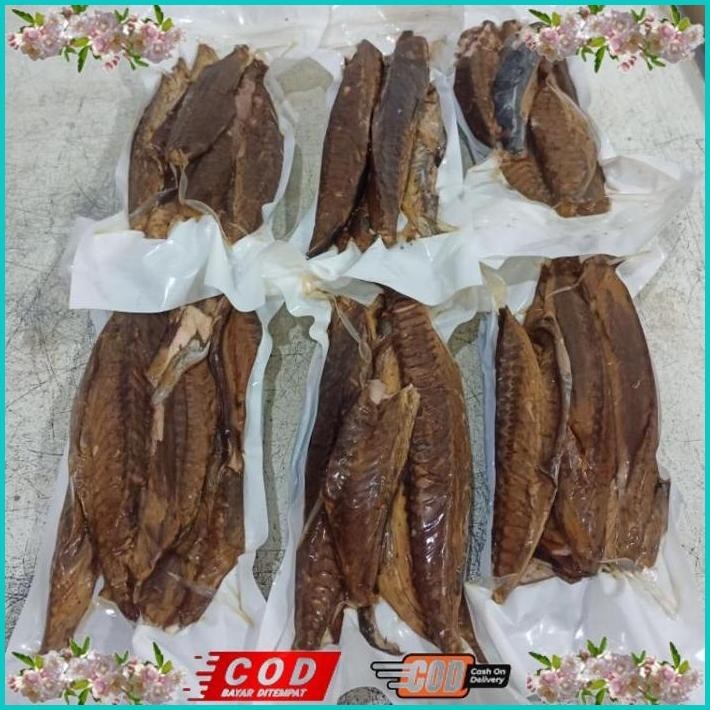 

BISMILLAH IKAN CAKALANG FUFU ATAU CAKALANG ASAP BERAT 1KG DIJAMIN DAGING SEMUA ALISUP
