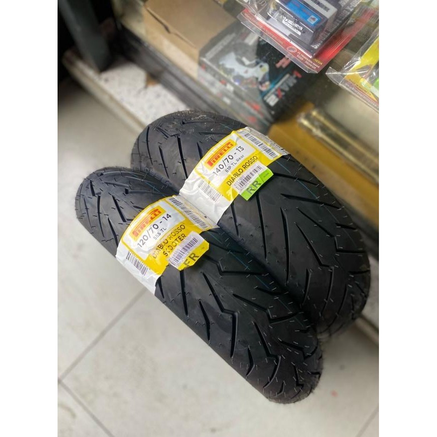 Sepasang Paket Ban Pirelli Adv 150 Diablo Rosso Scooter 120/70-14 140/70-13