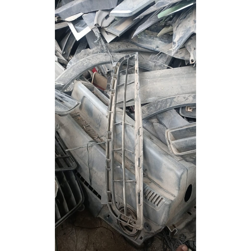 Grill kisi bawah bumper depan Toyota Camry acv40 2006-2007-2008 original