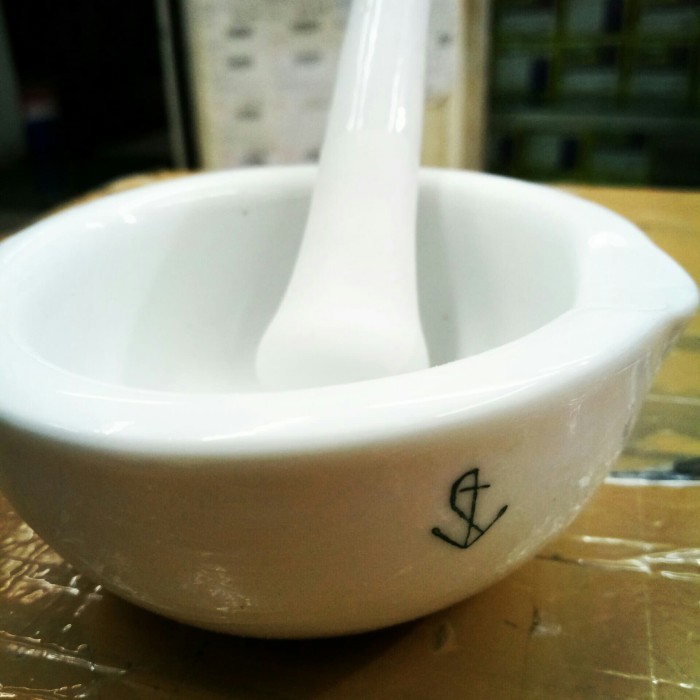 Mortar Penumbuk Obat