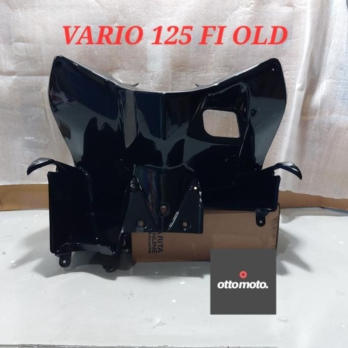 Legshield Tengah Kunci Dasbor Atas Laci Vario Techno 125 Fi Old 2013
