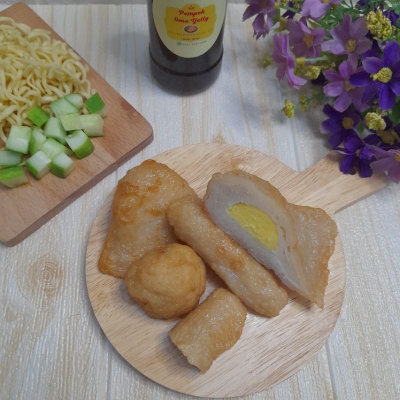 

PEMPEK OMA YETTY PAKET A FROZEN PEMPEK PALEMBANG PEMPEK IKAN TENGGIRI ASLI PALEMBANG