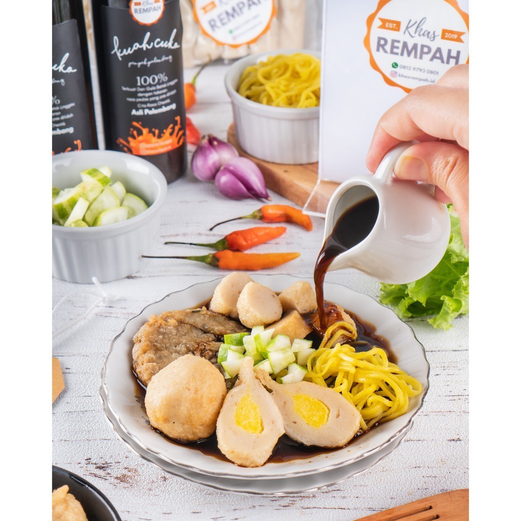 

PEMPEK PALEMBANG ASLI FRESH ISI 15 PCS (KEMASAN VAKUM KUAH DALAM KEMASAN BOTOL) ASLI PALEMBANG