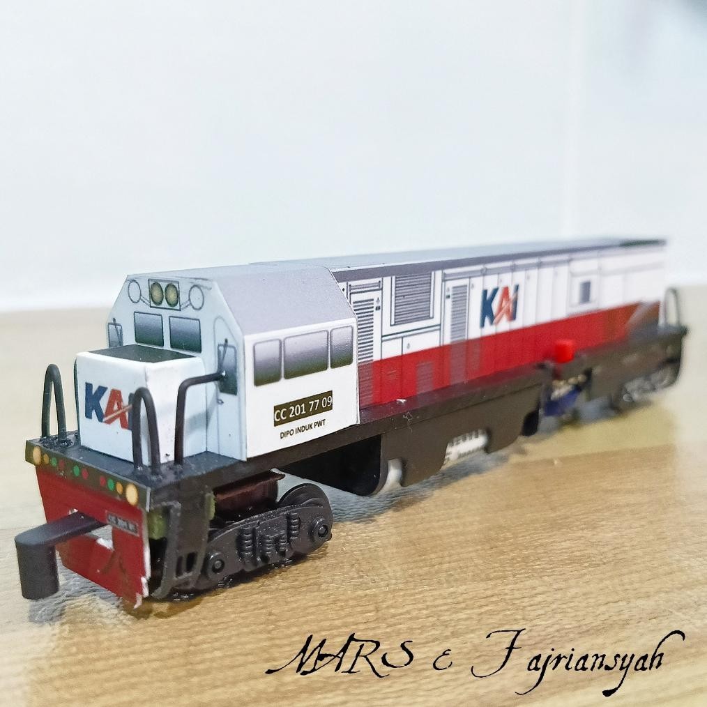 BISA COD Lokomotif CC 201 203 206 Miniatur Mainan Kereta Api Indonesia Lokomotif CC201 CC203 CC206 G
