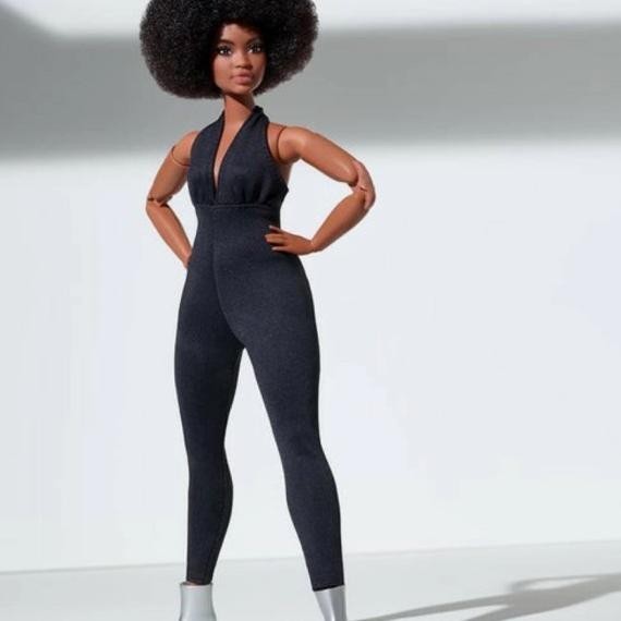 Barbie Mattel/ Mtm/ Made To Move/ Looks/ Barbie Pivotal