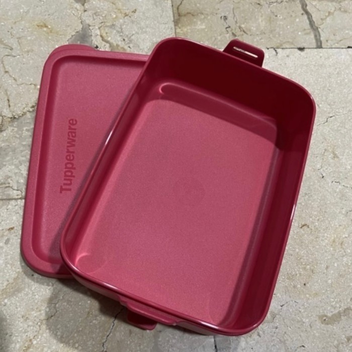 Tempat makan Tupperware lunch box 900 ml