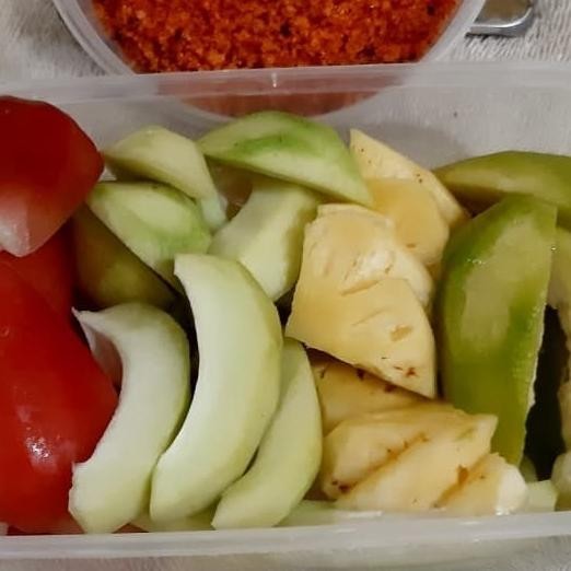 

Rujak Buah X Bumbu Special Kiamboy