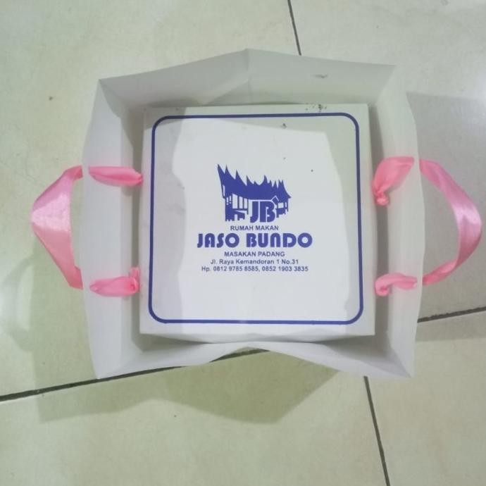 

Hot ! Paper Bag Putih Untuk Dus Kotak Nasi, Tumpeng Mini, Kue Dll Uk P20Xl20Xt15Cm Harga Untuk 10 Pcs Murah