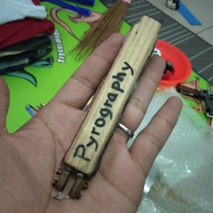 

Azalia Phyrography Pen Alat Lukis Bakar