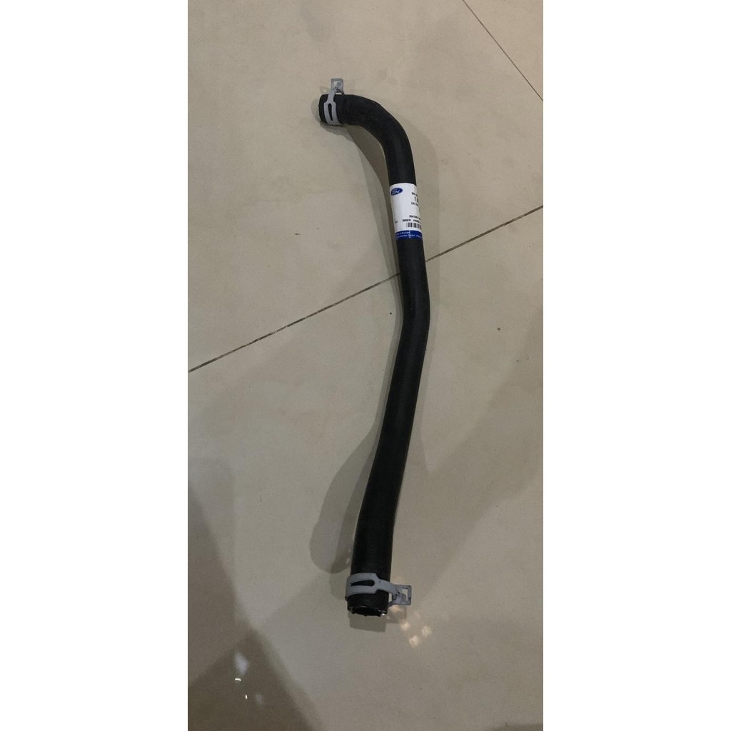 

Selang Heater Ford Fiesta Bagian Atas Original