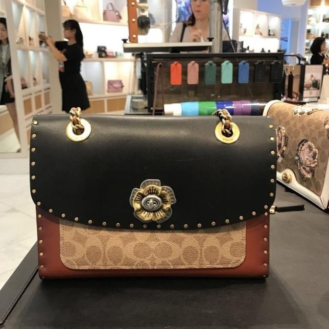 Coach Parker Shoulder Bag In Colorblock Signature Canvas Tas Wanita
