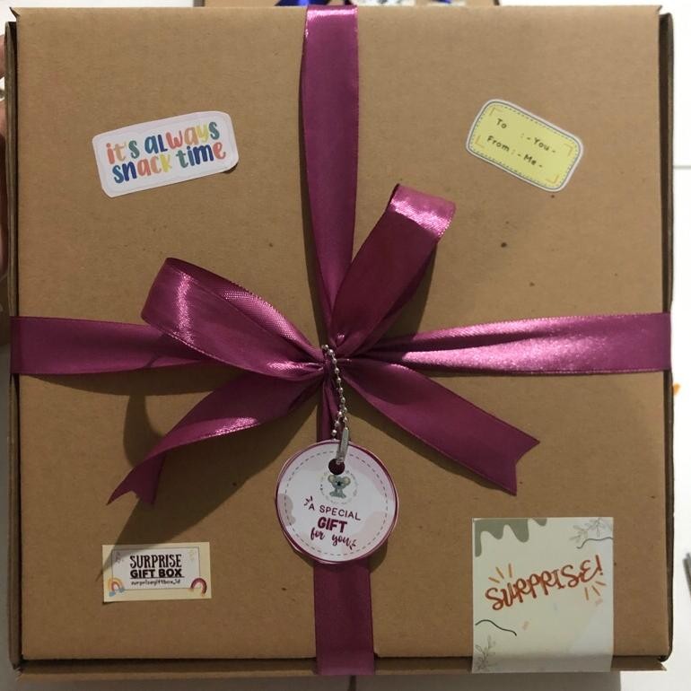 

fn-56 Hampers Snack 30ribuan/ Snack Box/ Kado Wisuda/ Kado Ultah/ Kado Pendadaran/ Kado Sidang/ Christmas Gift/ Kado Natal Termurah